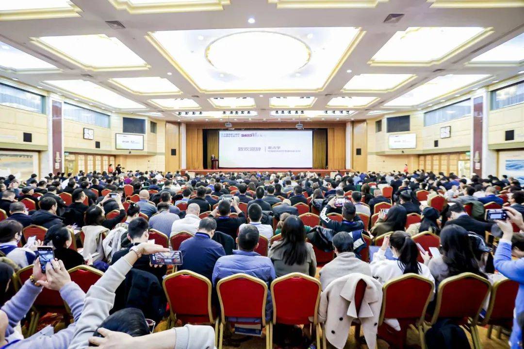 促消費(fèi)·強(qiáng)韌性·育品牌丨富奧斯門窗載譽(yù)2023中國建材家居行業(yè)煥新發(fā)展大會