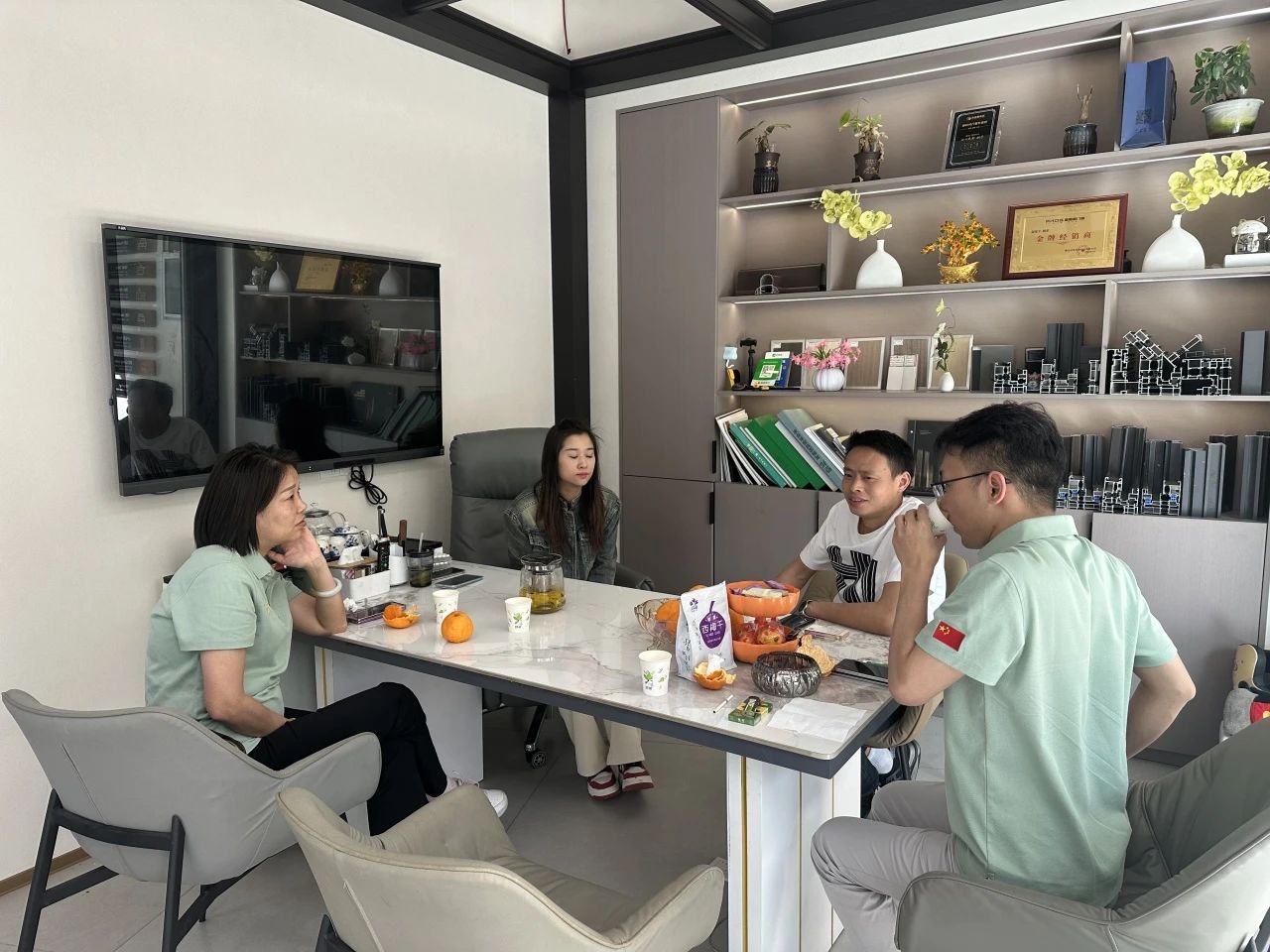 “好門窗·真節能” 踐行之路 | 潘慧玲董事長攜團隊赴川，賦能經銷商破局增長(圖10)